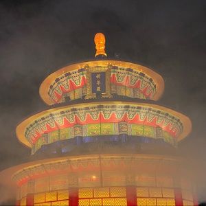 Meet your Posher, Navee